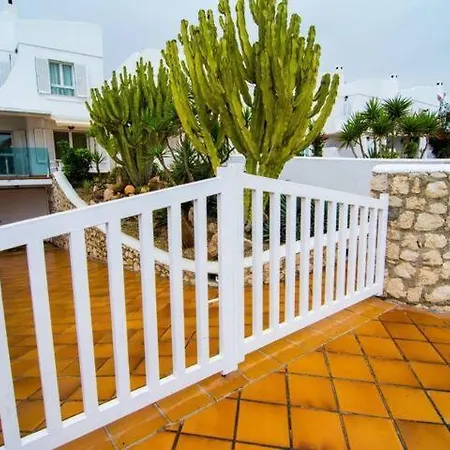 16:9 Agua Amarga Holiday home *